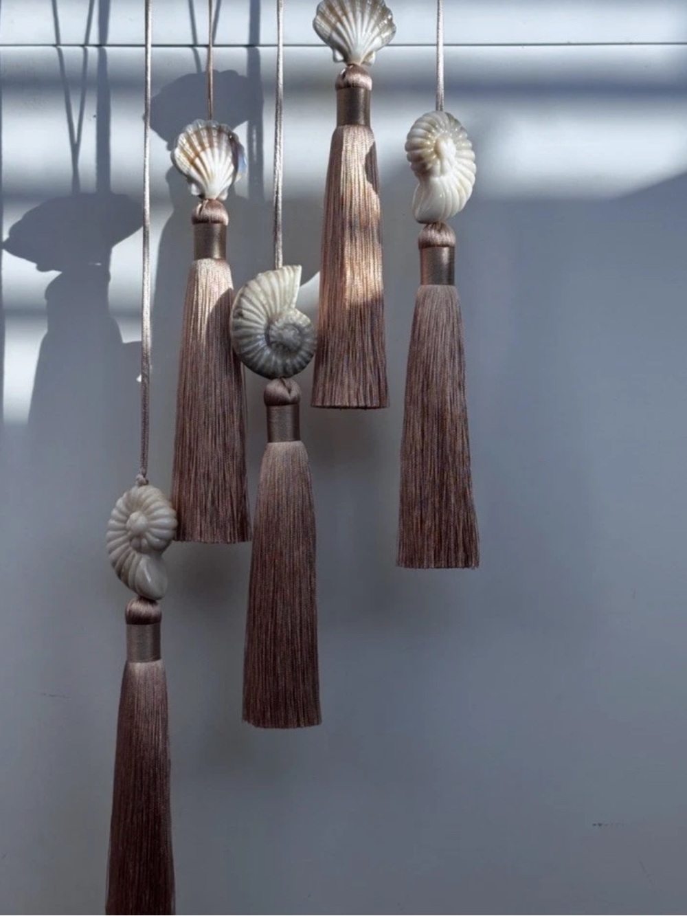 ammonites shell Tassel brown chocolate Necklace - Picture 11 of 11